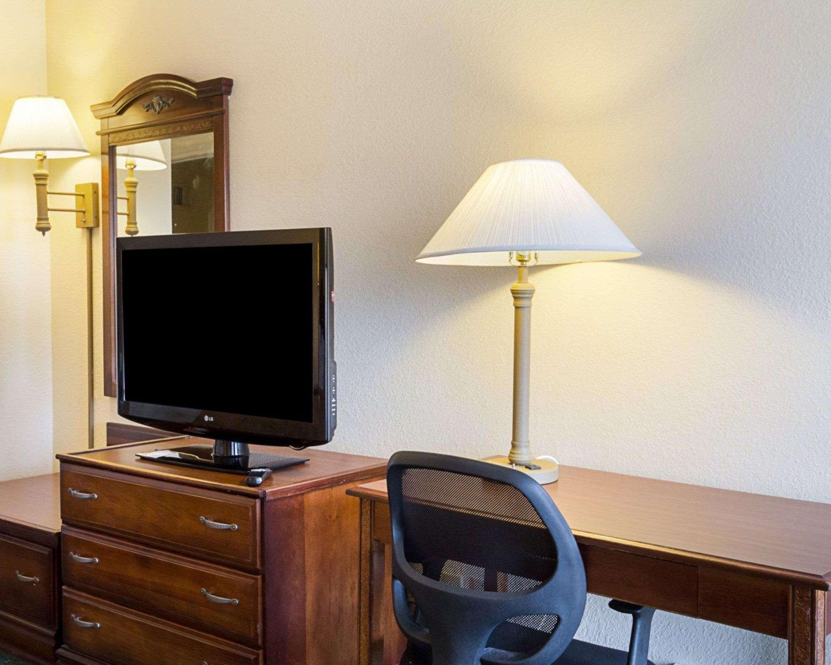 Motel 6 Jackson Ms Southwest מראה חיצוני תמונה